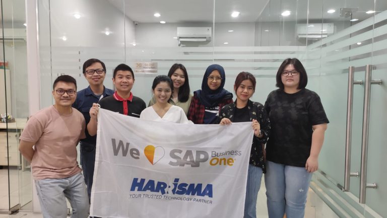 foto tim harrisma untuk project SAP B1